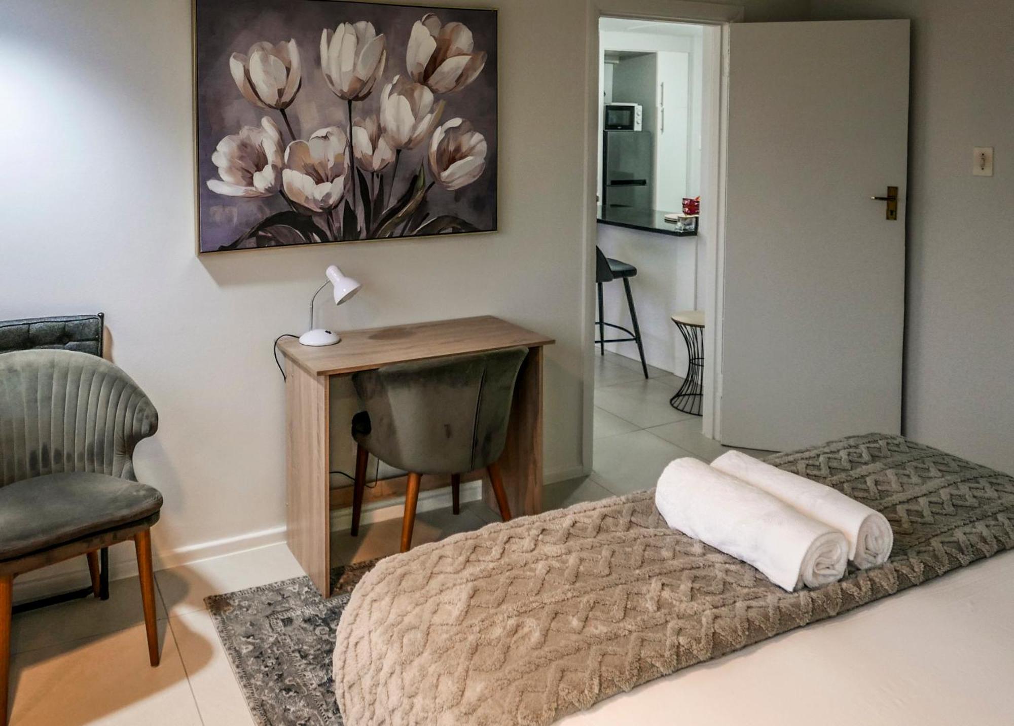 Centurion 207 Luxury Sea Point One Bedroom With Access To Magnificent Pool Perfect Location By Super Host Melvyn Apartment Kapstadt