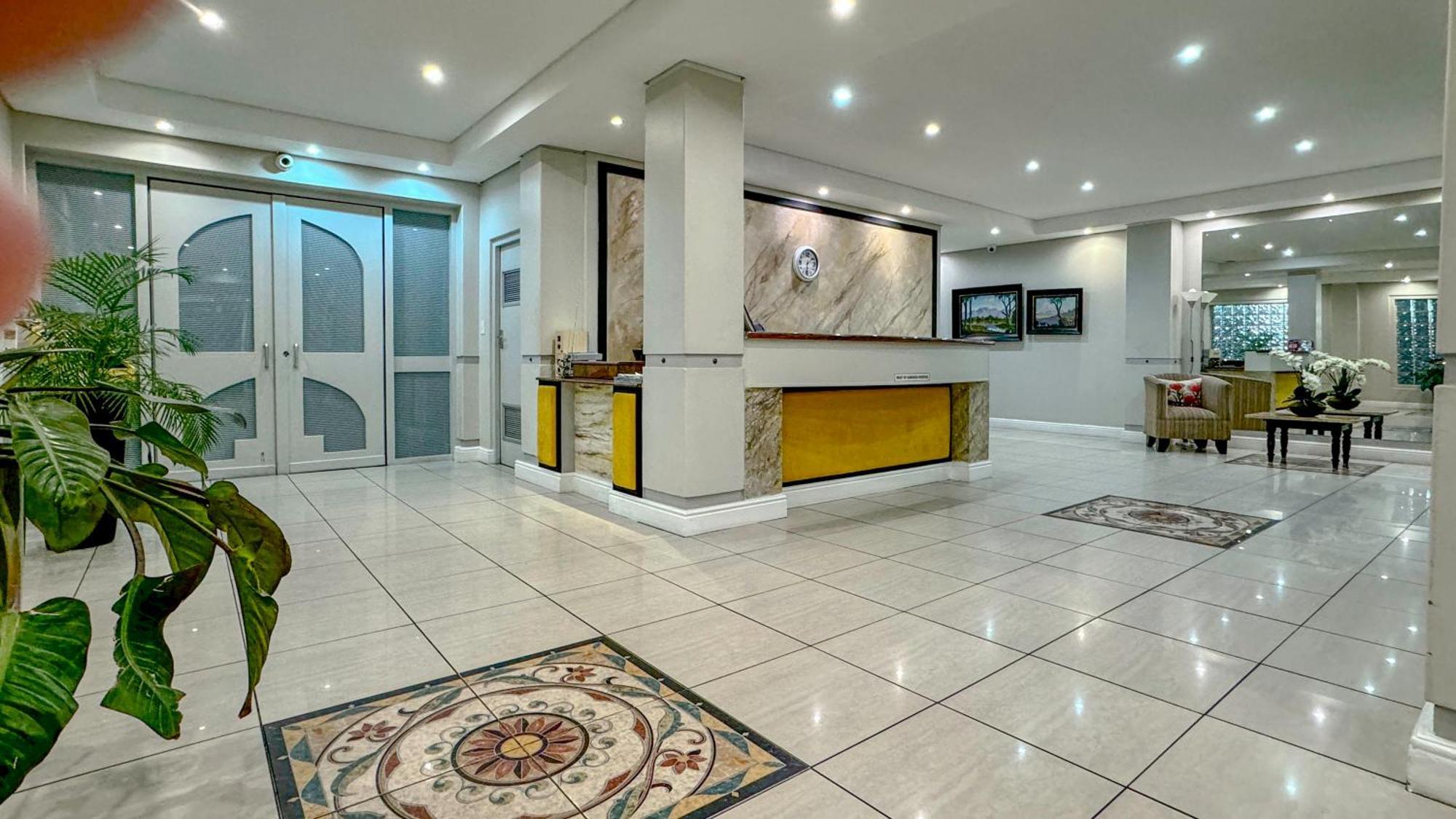 Centurion 207 Luxury Sea Point One Bedroom With Access To Magnificent Pool Perfect Location By Super Host Melvyn Apartment